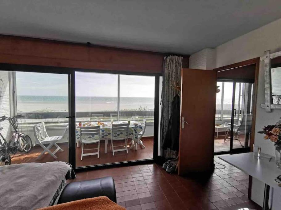 Sur La Plage, Vue Sur Mer, Spacieux T3 Au Calme Сен-Сиприен Экстерьер фото